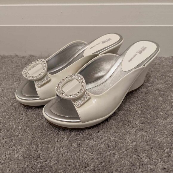 Brand New Diamond Heels - Picture 1 of 5